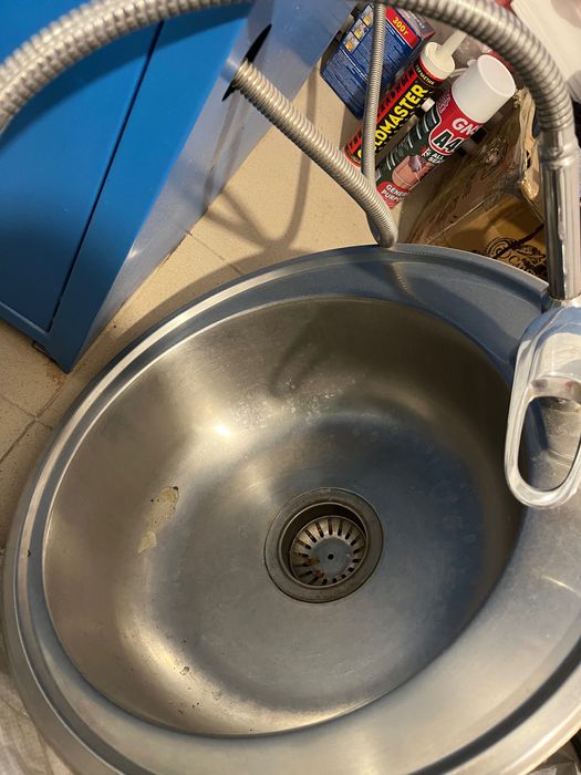 Продам кухонную мойку