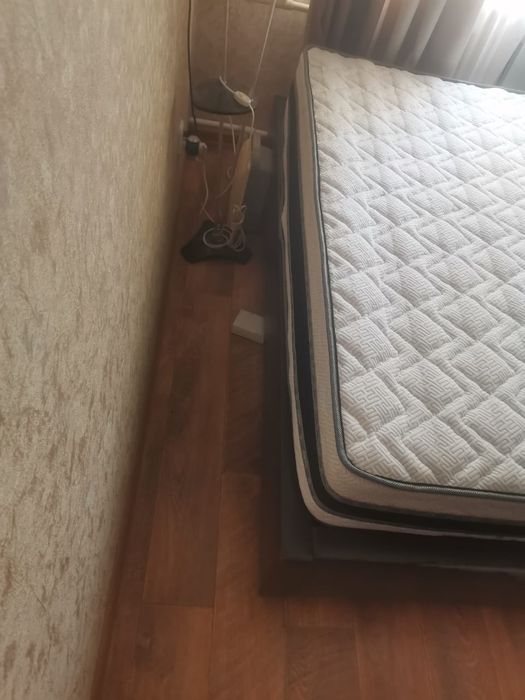 Кровать двуспальная