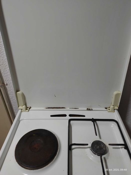 Aragaz mixt , 2 ochiuri electrice , 2 gaz