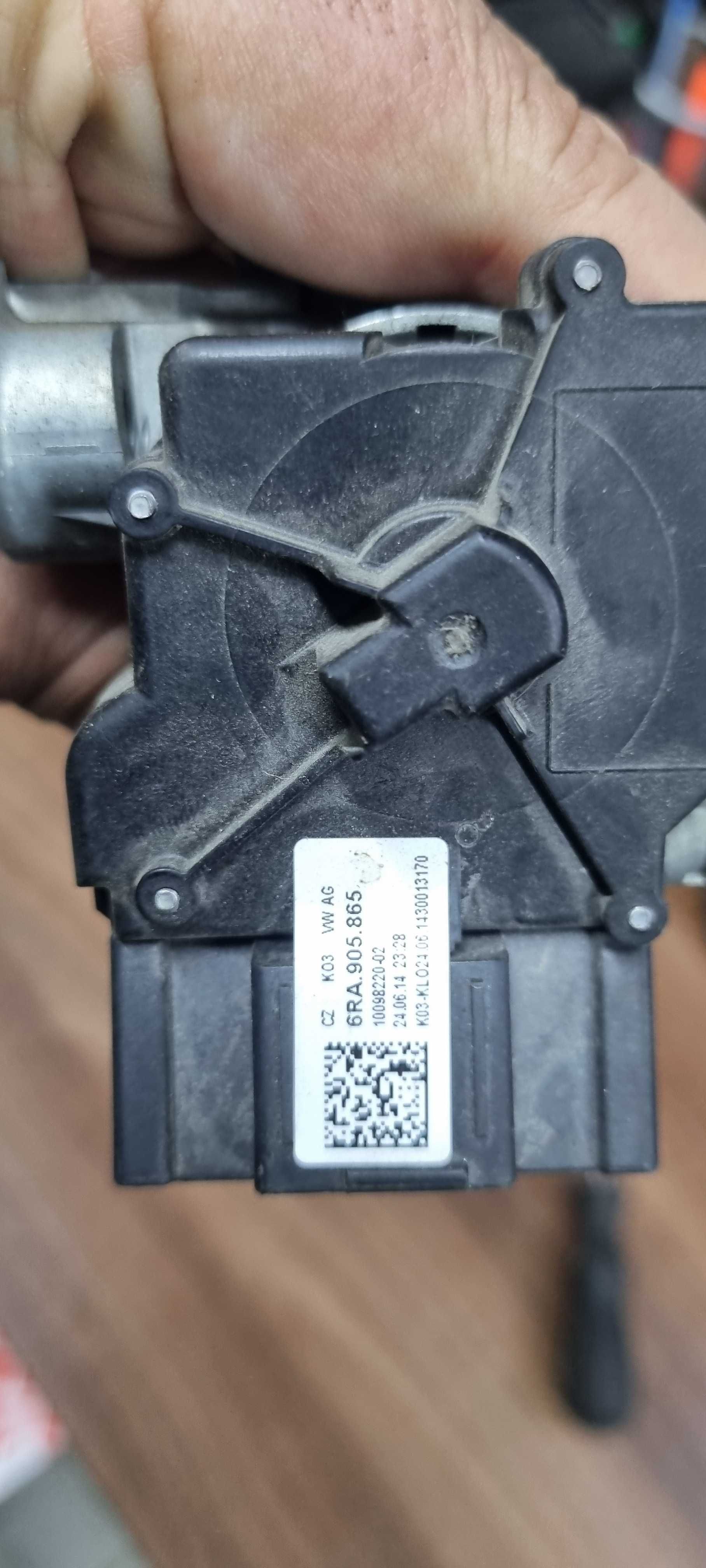 Contact cu cheie VW Skoda Seat 2009 - 2017 Cod 6RA905865 / 1K0905851