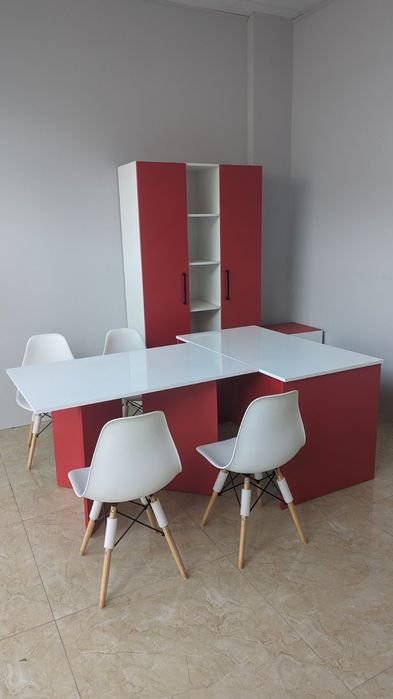 Офис обзавеждане ново