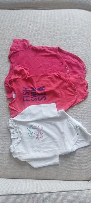 Подарявам дрехи за бебе момиченце (0-6 месеца)