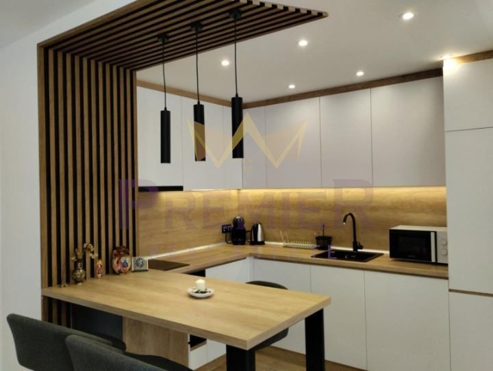 Дава се под наем Двустаен апартамент в Варна, ВИНС - 55 кв.м за 600 € - Снимка #1