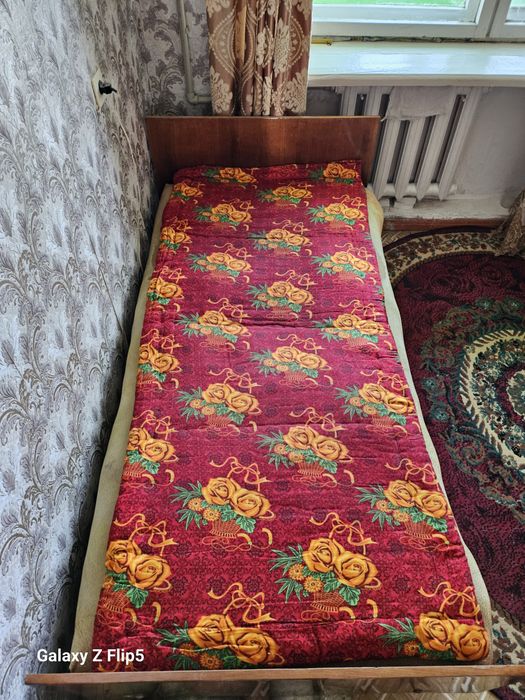 Кровать односпальная