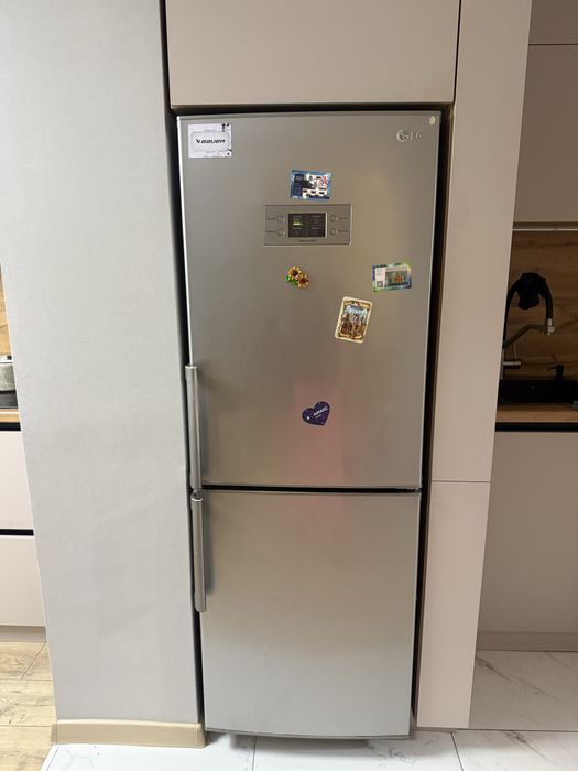 Продам холодильник