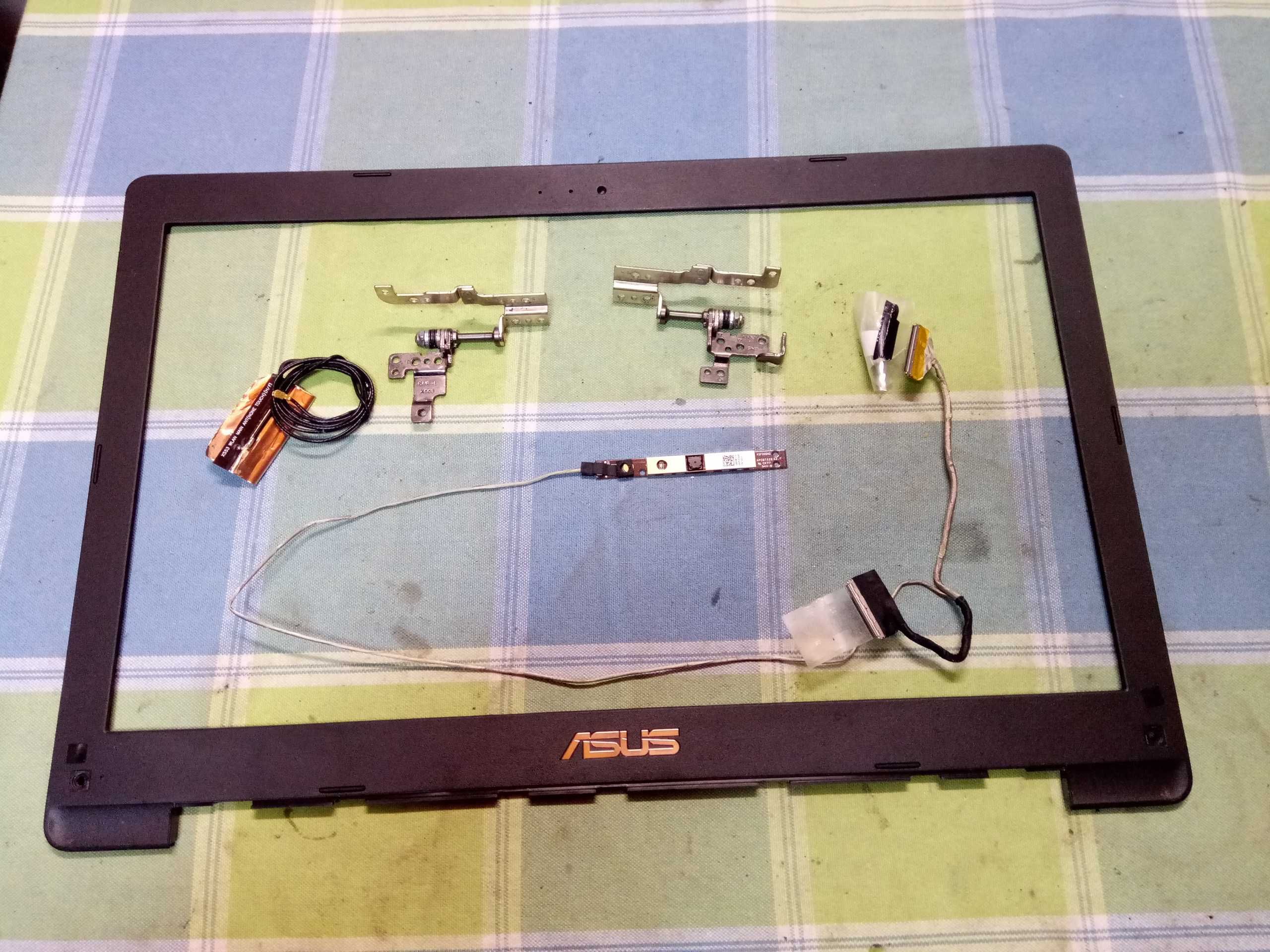 Dezmembrez Asus X553M F553M