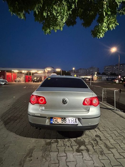 Vând Volkswagen Passat B6, an 2007, 1.9 TDI 105cp,