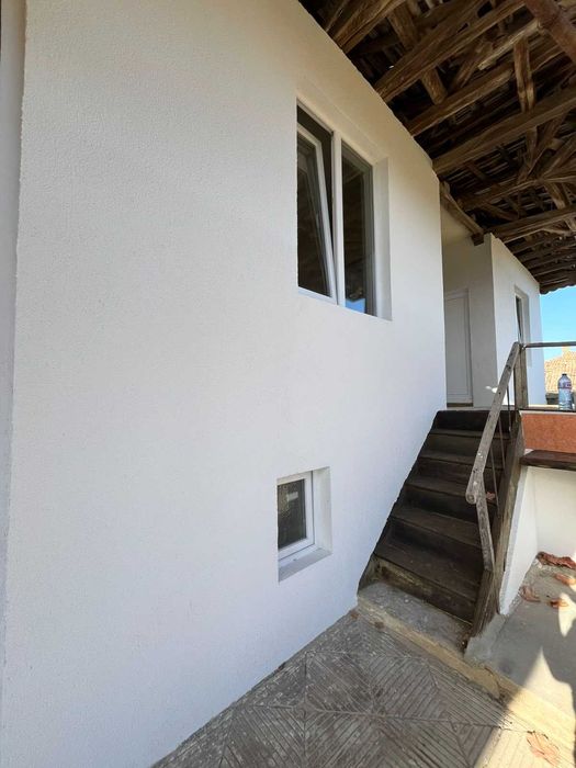 Двуетажна къща в с. Драгоево