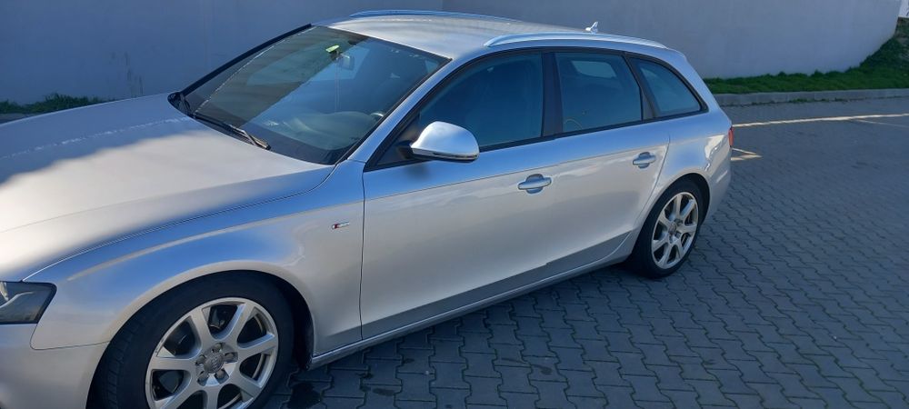 Vând Audi A4 S line
