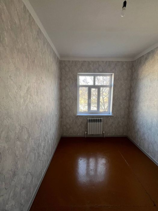 Дом сотилади Газаправод домлари 2 -этаж,3хонали