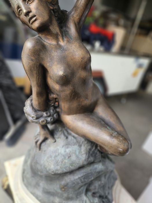 Statueta bronz Pathos realizata de A.Dorsi