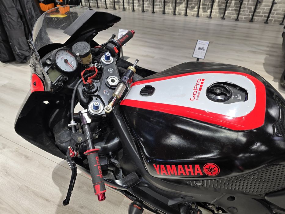 Motocicleta Yamaha R6 2003 pista / circuit
