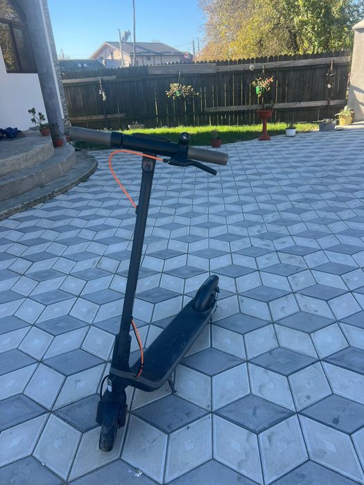 Trtineta NINEBOT E2 plus