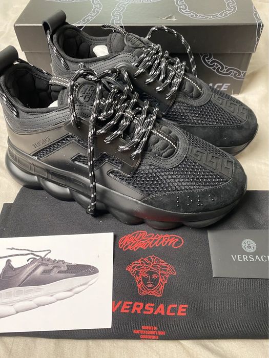 Versace chain reaction