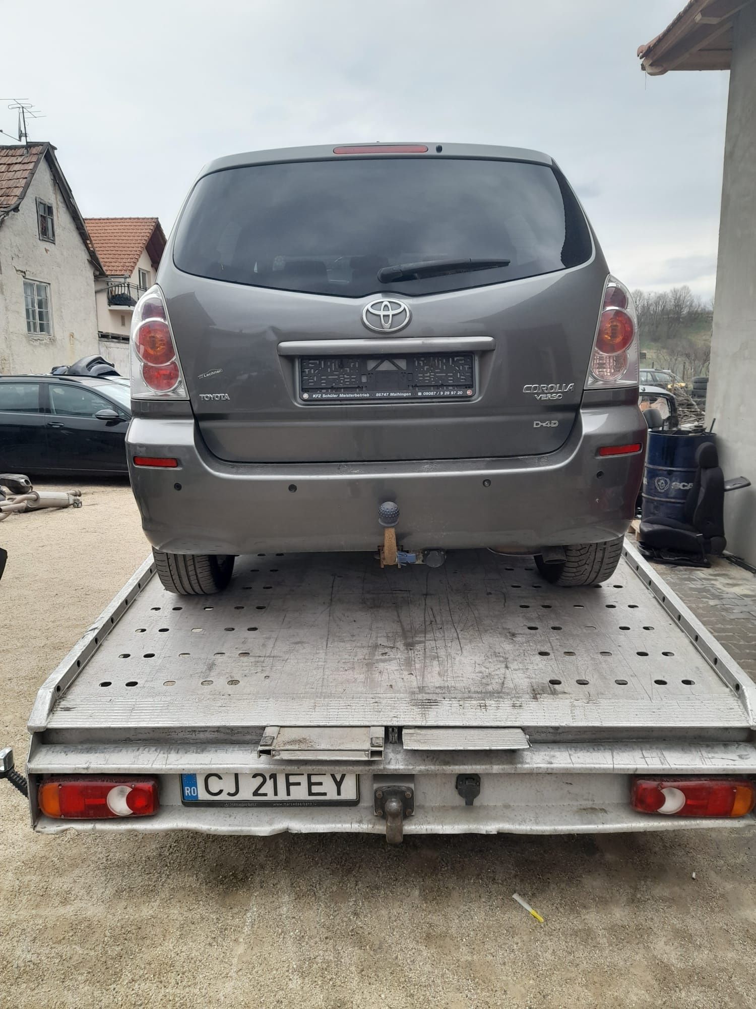 Haion bară spate stop carlig remorcare aripa Toyota Corolla Verso 2007