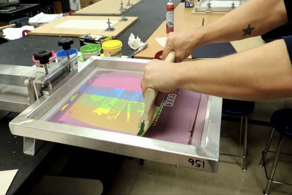 Пакеты с логотипом. Обучение. Шелкография