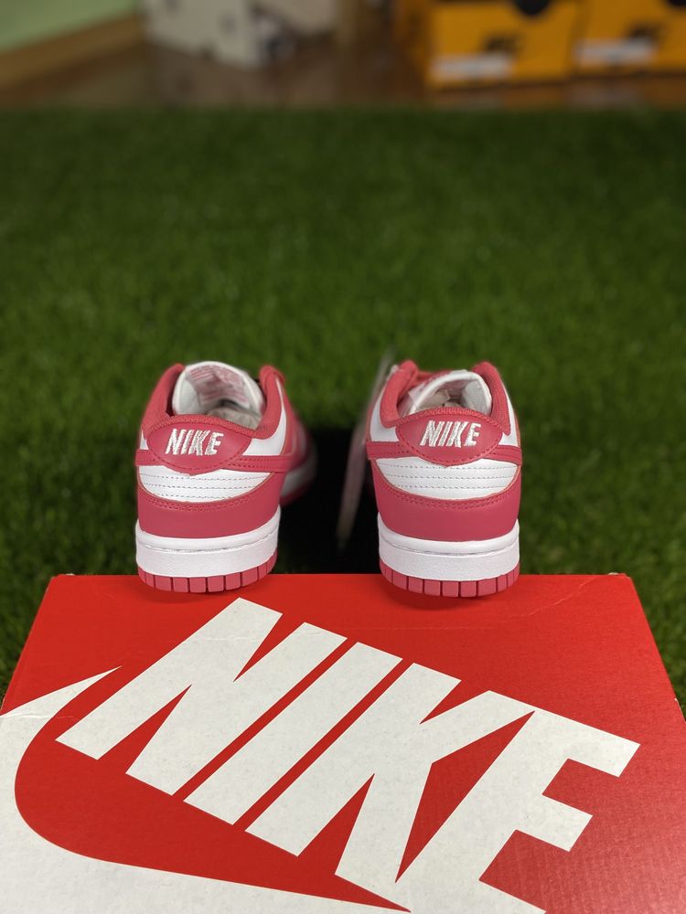 Nike Dunk Low Archeo Pink 38