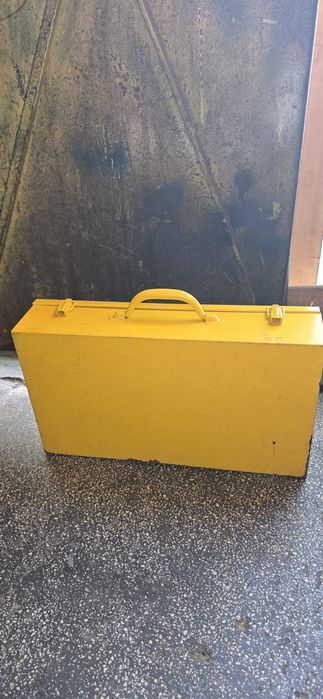 Rems cutie metalica presă electrică