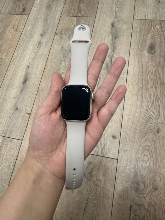 Продам apple watch SE 44 мм, аккумулятор 100%