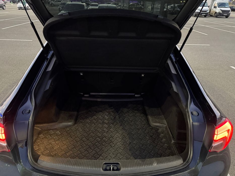 Opel Insignia Grand Sport 2018 • 1.6 Diesel • Economă