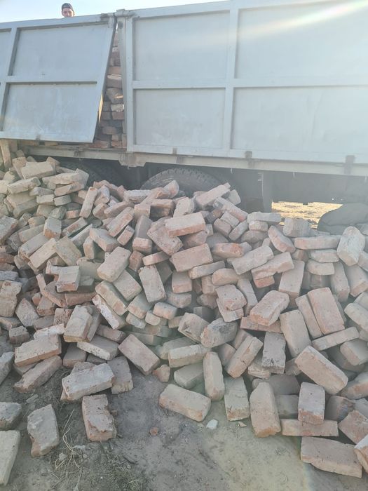 Продам красный кирпич