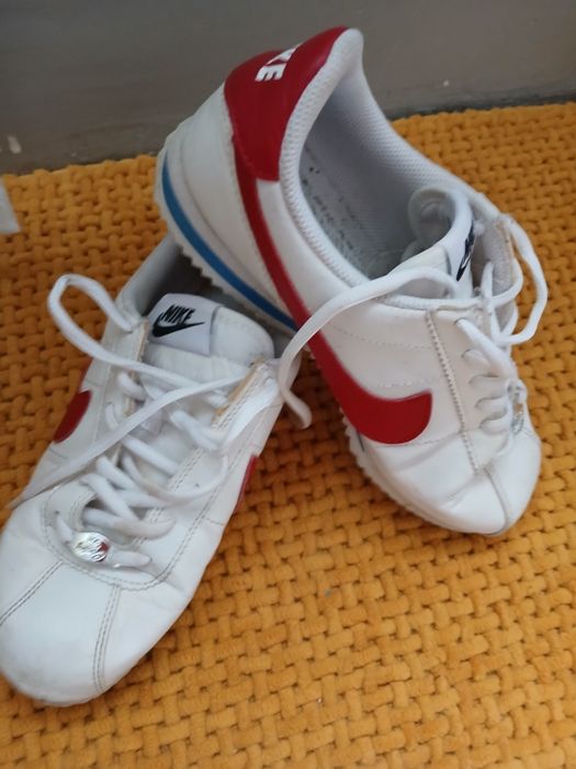 Маратонки Nike 36