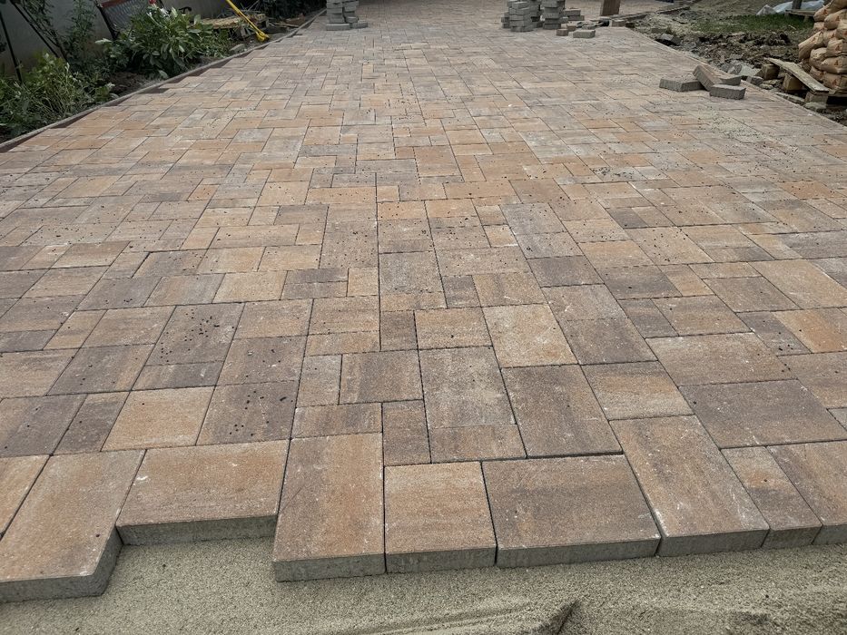 Pavele curte/ pavaje din beton , modele noi pavaje -Magurele Ilfov