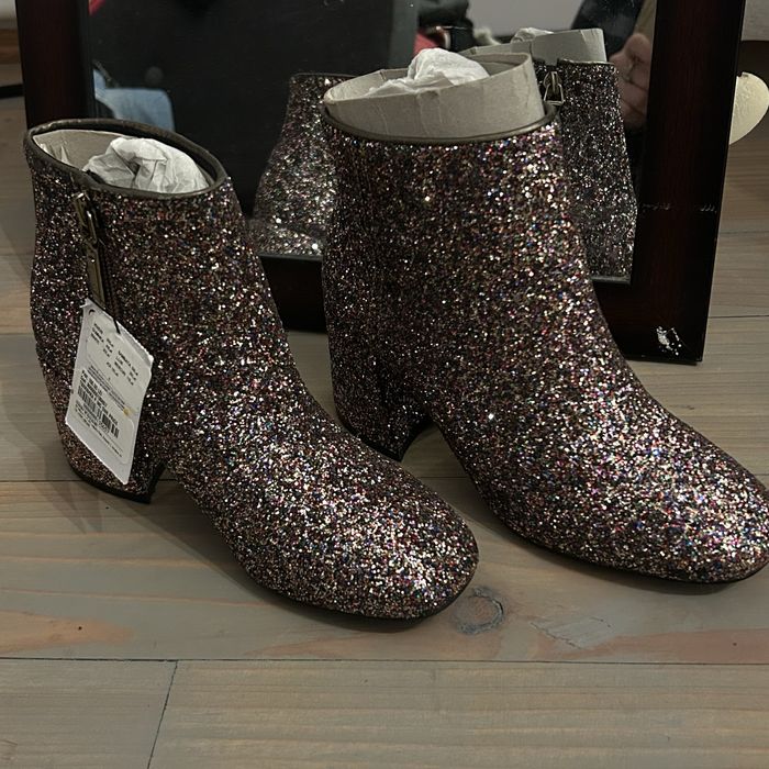 ghete cu toc bershka noi cu eticheta