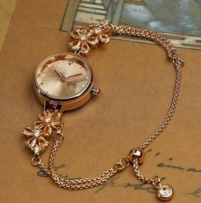 Дамски часовник-гривна Champagne Gold от неръждаема стомана