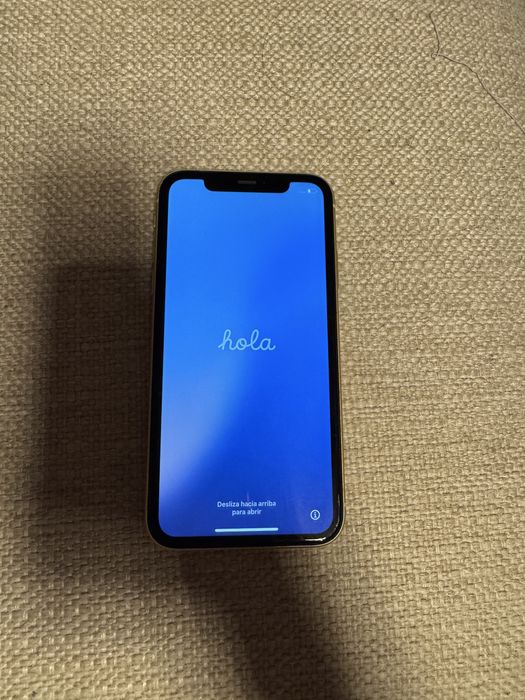 Iphone 11 64 gb in stare foarte bună