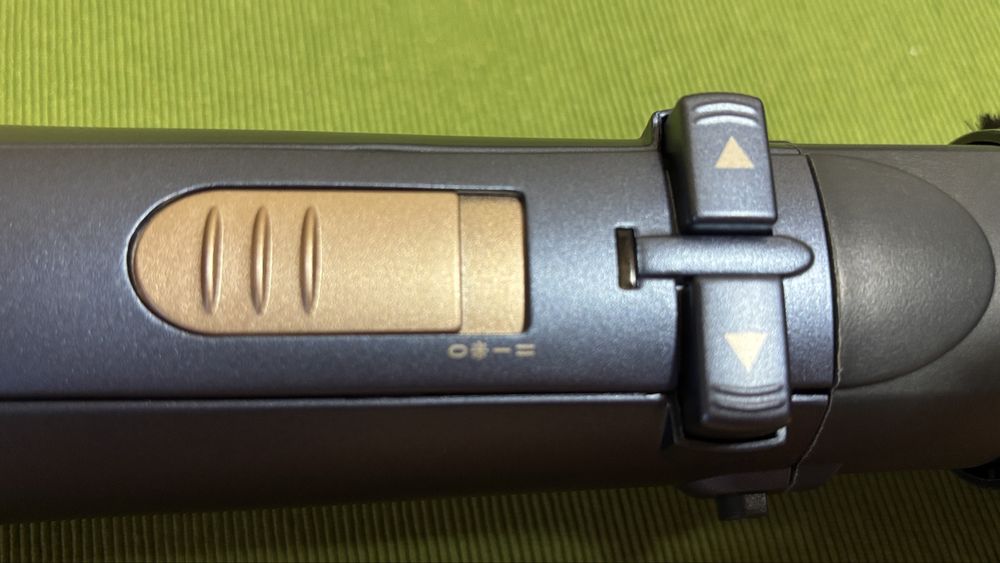 Perie rotativǎ Babyliss Frizz-free Airbrush ASS966ROE