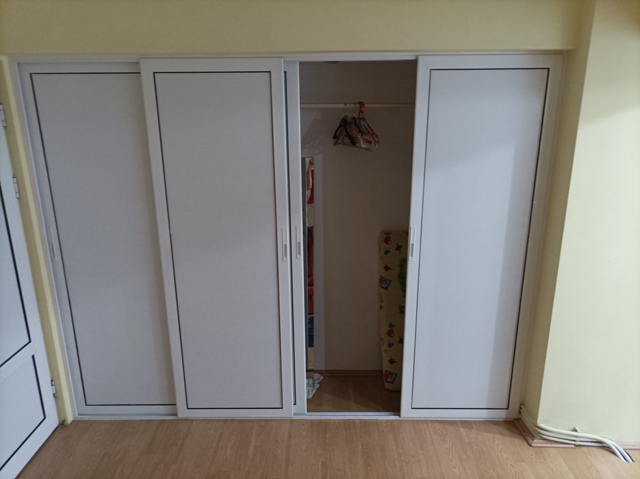Ofer spre închiriere apartament 2 camere, zona ultracentrală