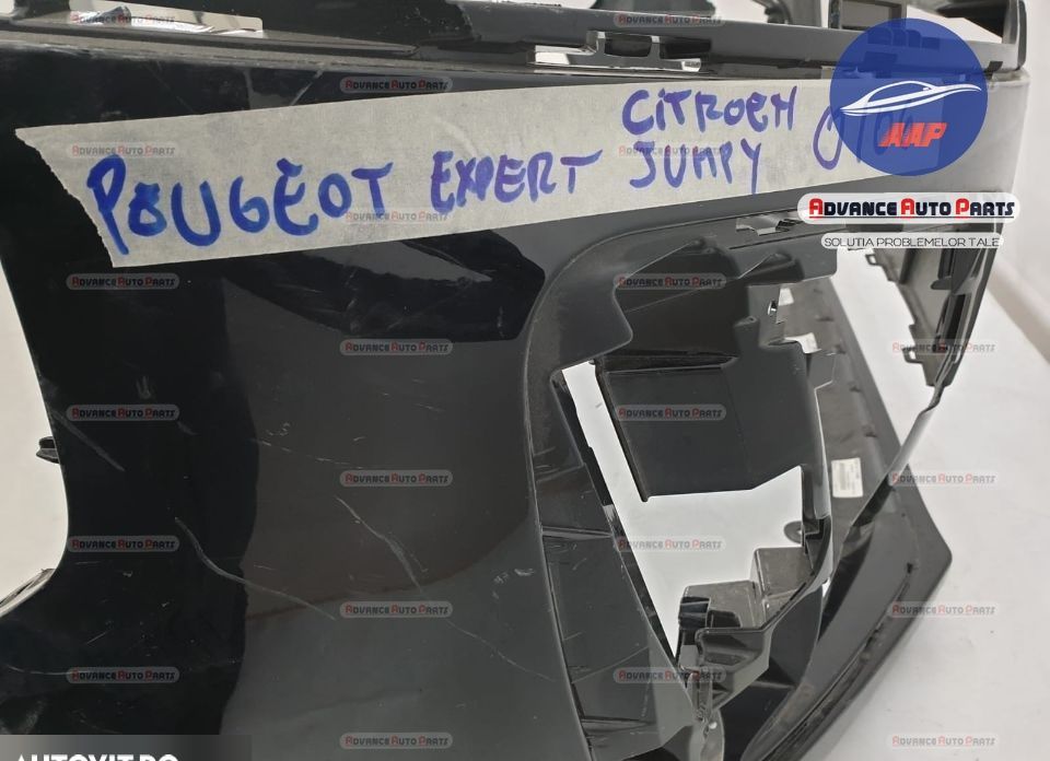 Оригинална предна броня в добро състояние Пежо Експерт / Peugeot Exper