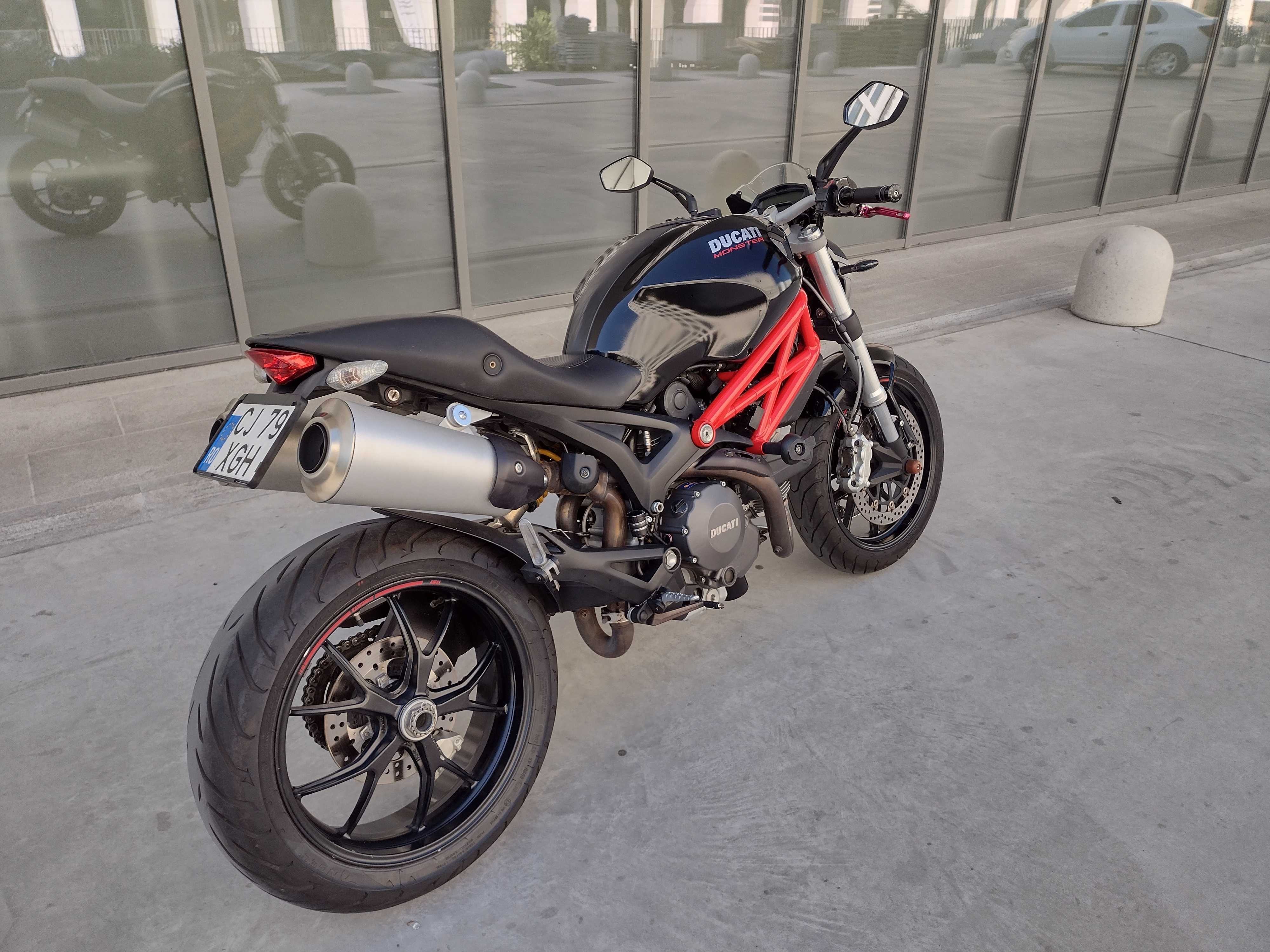 Ducati Monster 796 2011