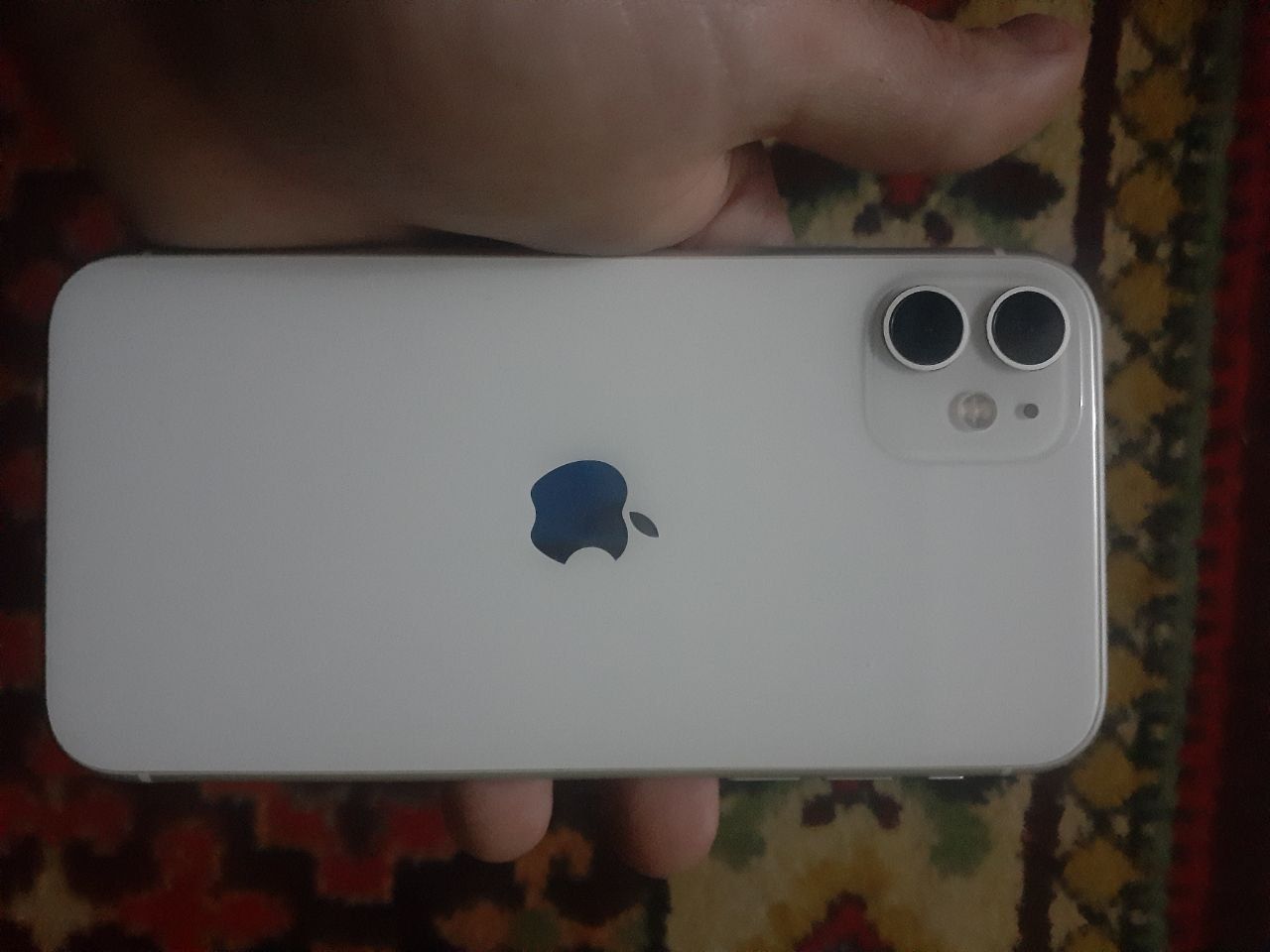 Iphone 11 karopka bor