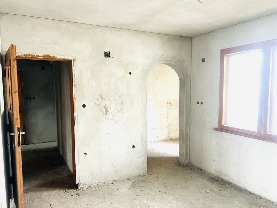 Продава се Четиристаен апартамент в с. Кисийците, Област Габрово - 200 кв.м за 310 €/кв.м - Снимка #10