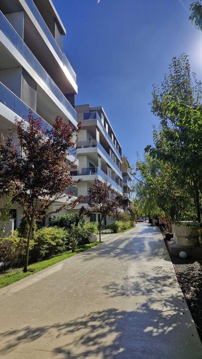 PROPRIETAR  2 camere lux Grand Park Iancu Nicolae 80, parcare, piscina