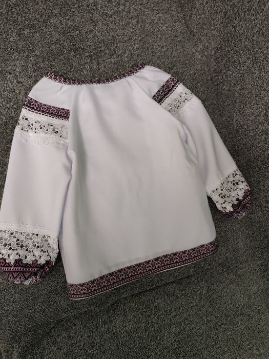 Ie trafitionala pentru fetițe