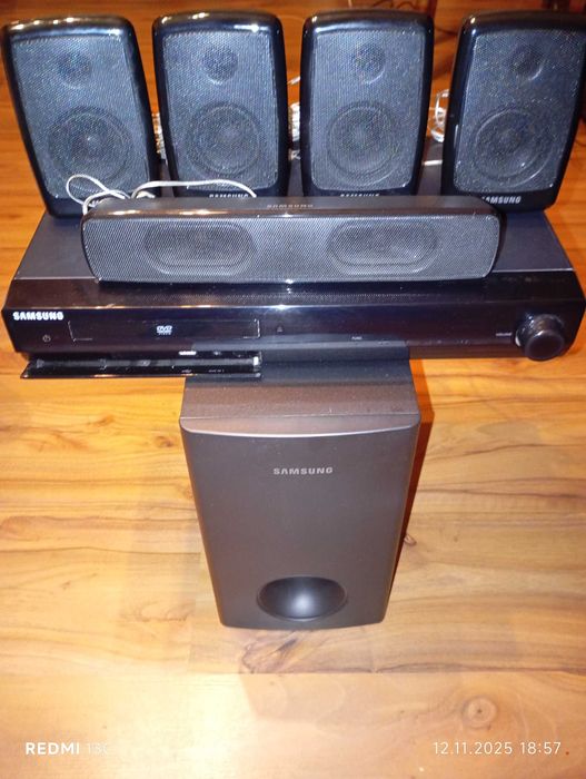 Система домашно кино DVD 5.1 Samsung HT-Z320 1000w