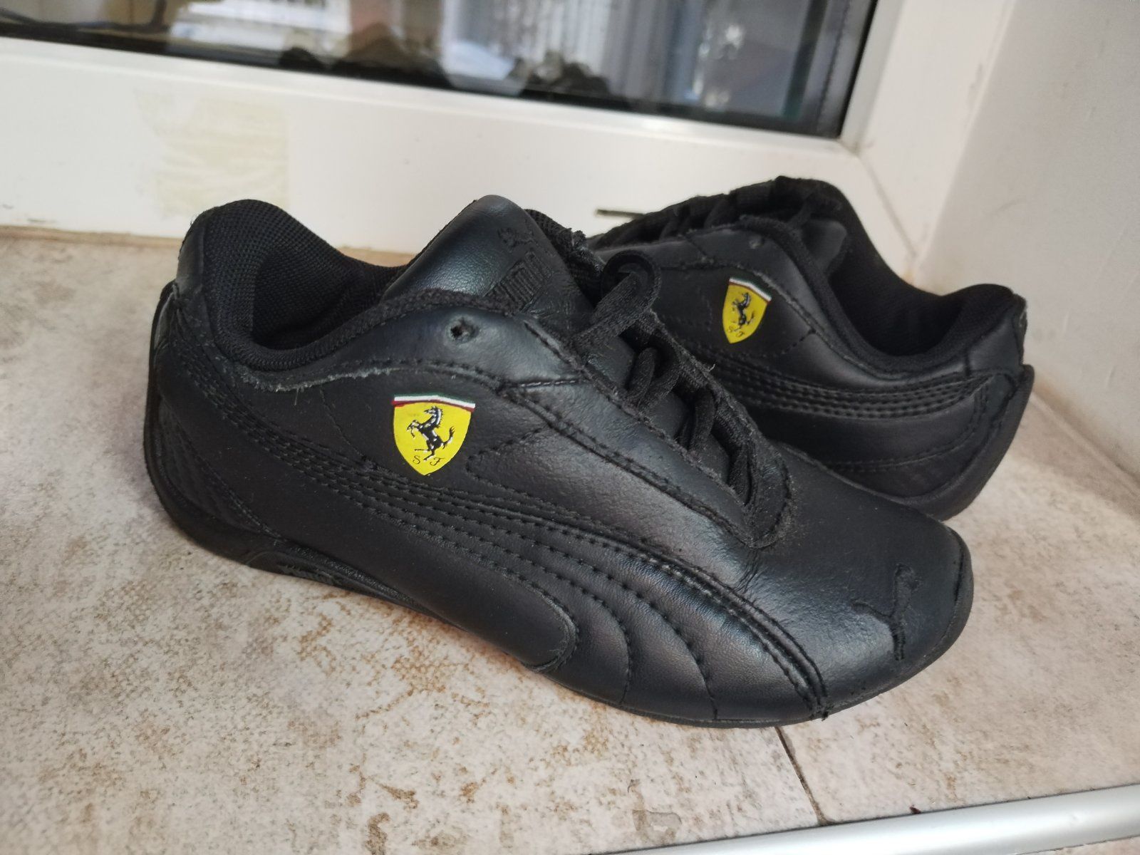 Оригинални детски маратонки Puma  Ferrari