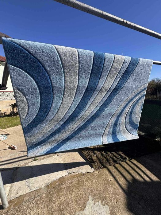 Килим с отличителни шарки