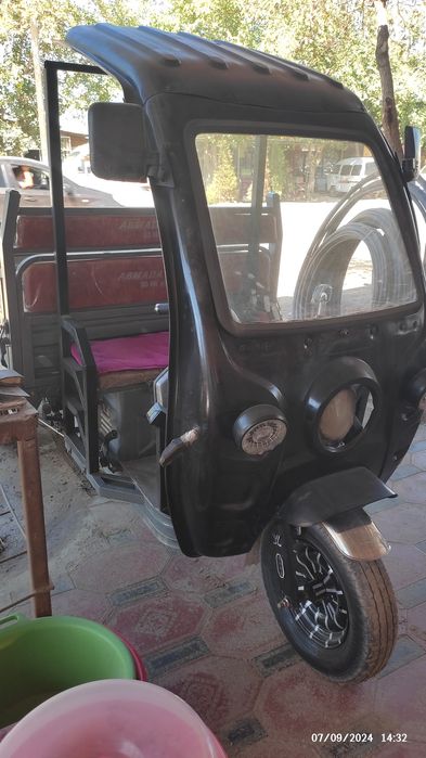Armada motors motosikl 1.5 yarim tonnalik 1 tonna bemalol tortadi.