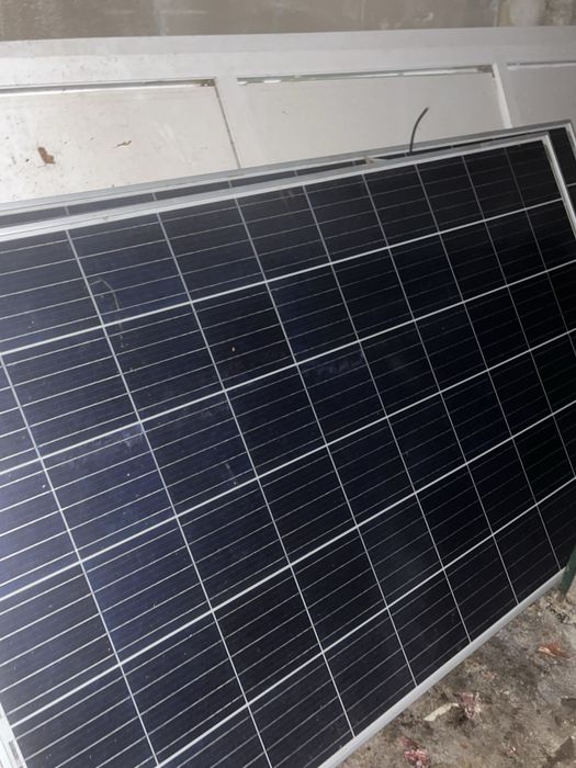 Doua baterii Ultracell si cu doua panouri solare + invertor