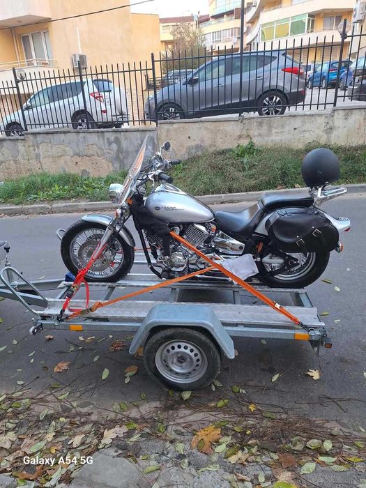 Превоз на мотори с колесар