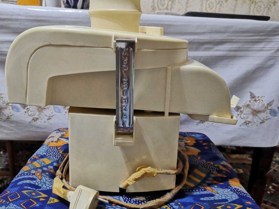 Продаётся соковыжималка Б/У