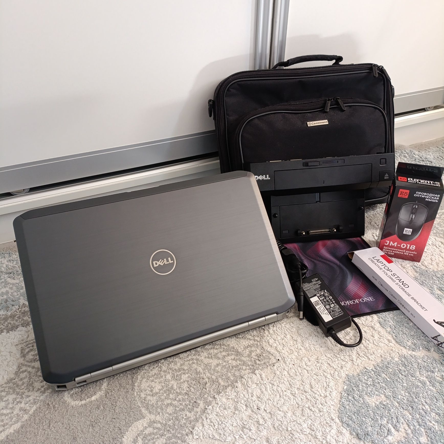 DELL  Latitude| 15.6 | SSD-128GB | Windows 10 | Intel Core i 7 |