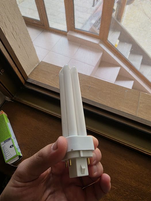 Икономична крушка Dulux D/E, Osram, Стъкло, G24Q-2, 18 W, 4000K, 4 пин