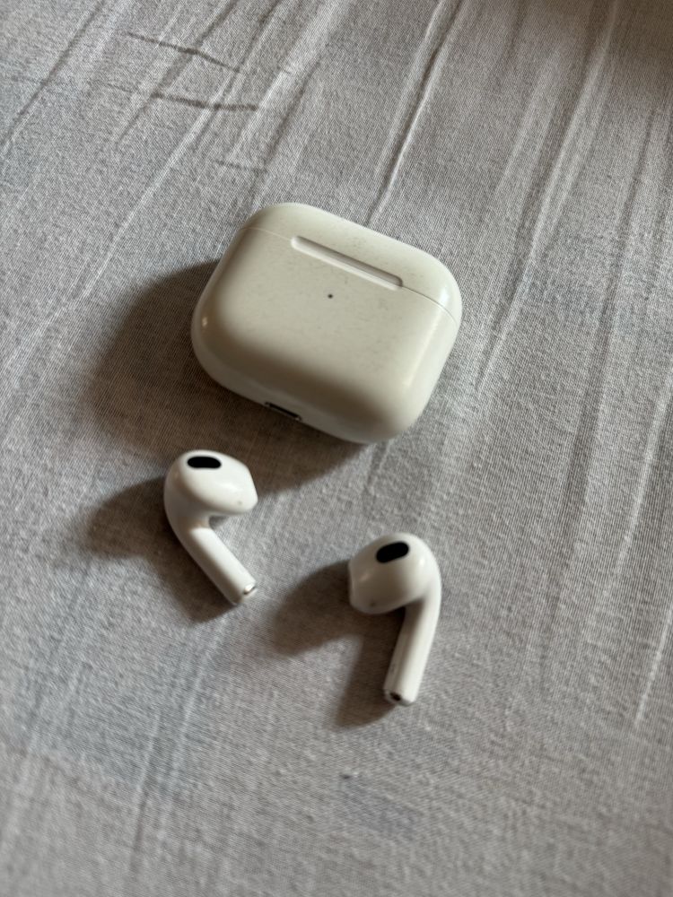 Casti Apple Airpods Gen 3 A2564 cu garantie