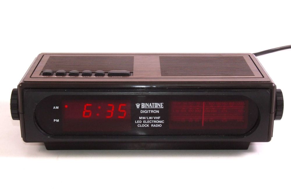 Radio - Ceas englezesc BINATONE (unde lungi, medii, ultrascurte)