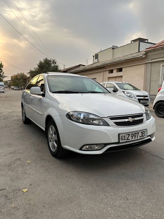Jentra 3 pozitsiya avtomat elegant + sotiladi kiraska toza